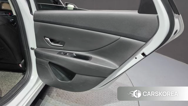 Hyundai Avante Hybrid (CN7) id 4959298 из Кореи 17
