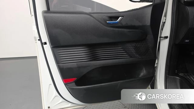 Hyundai Staria id 5026213 из Кореи 17