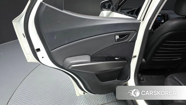 Ssangyong Tivoli Air id 4988341 из Кореи 17