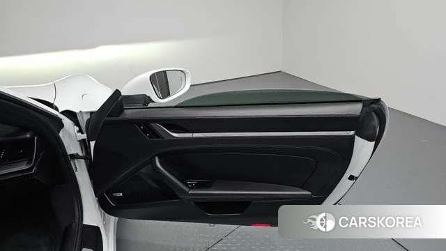 Porsche 911(992) id 4964815 из Кореи 17