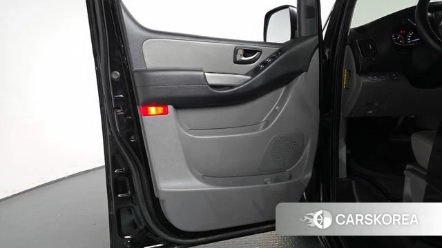 Hyundai The New Grand Starex id 4754835 из Кореи 17