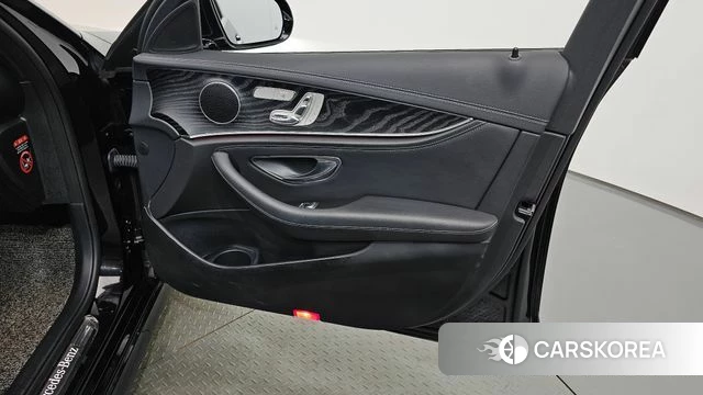 Mercedes-Benz E-Class W213 id 4976795 из Кореи 17