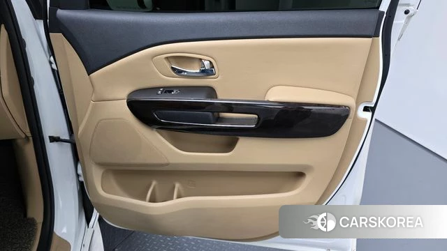 Kia The New Carnival id 4993648 из Кореи 17