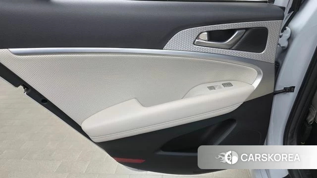 Genesis The New G70 id 4958938 из Кореи 17