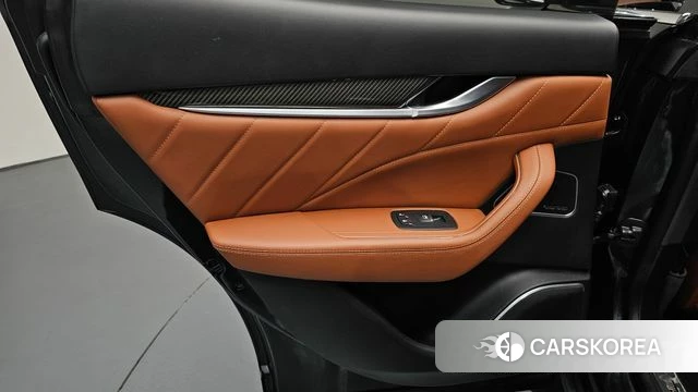 Maserati Levante id 4930680 из Кореи 17