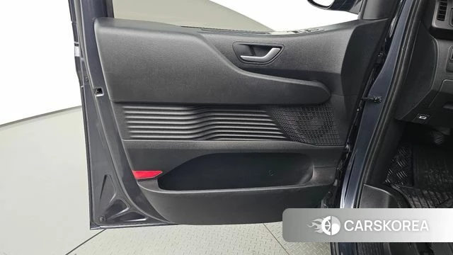 Hyundai Staria id 5039393 из Кореи 17