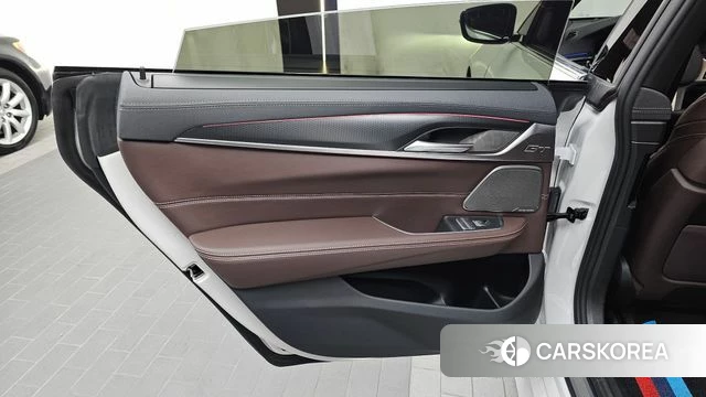 BMW 6 Series GT (G32) id 5039265 из Кореи 17