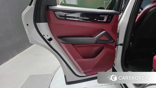 Porsche Cayenne (PO536) id 4899774 из Кореи 17
