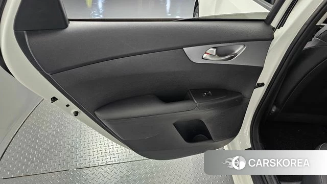 Kia The New K3 2nd generation id 4567344 из Кореи 17