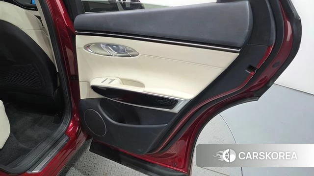 Genesis GV70 id 4991215 из Кореи 17
