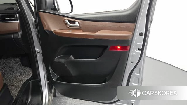 Hyundai The New Grand Starex id 4769798 из Кореи 17