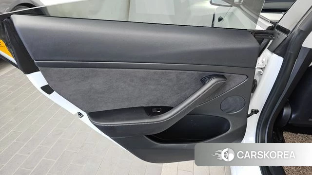 Tesla Model 3 id 4854705 из Кореи 17