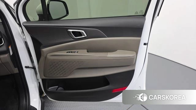 Kia The New Carnival 4th Generation id 5021247 из Кореи 17