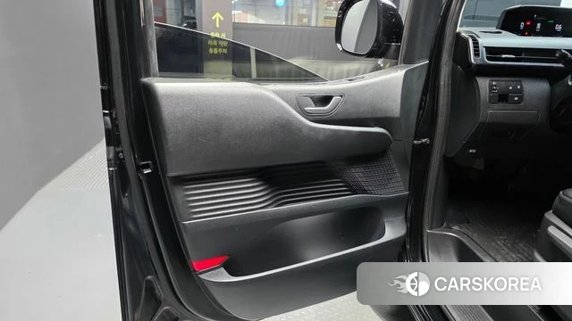 Hyundai Staria id 4997283 из Кореи 17