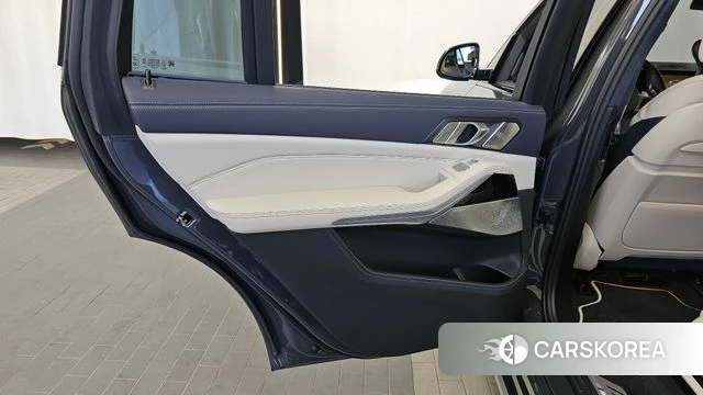 BMW X7 (G07) id 5034110 из Кореи 17