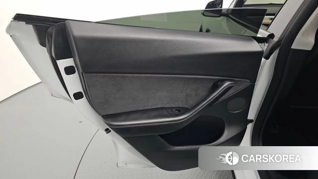 Tesla Model Y id 4951848 из Кореи 17