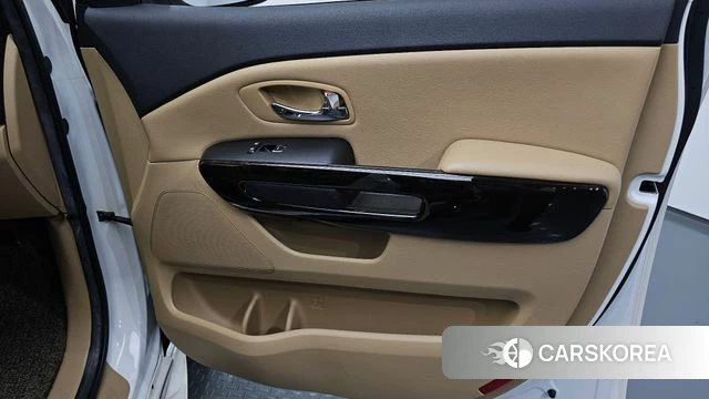 Kia The New Carnival id 5042156 из Кореи 17