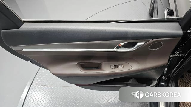 Hyundai The New Grandeur IG Hybrid id 4930609 из Кореи 17