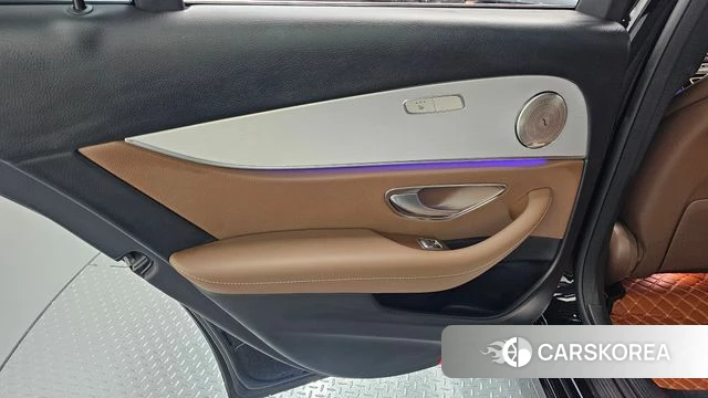 Mercedes-Benz E-Class W213 id 5028420 из Кореи 17