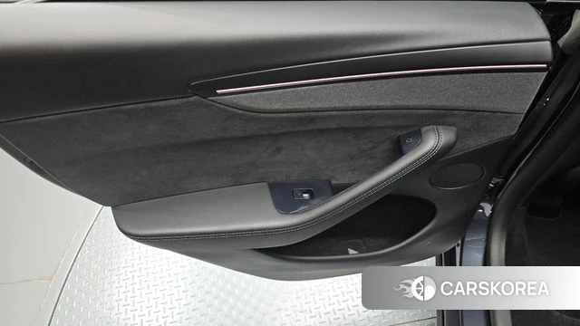 Tesla Model Y id 4748869 из Кореи 17