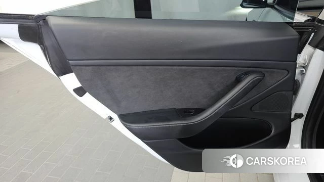 Tesla Model 3 id 4697931 из Кореи 17