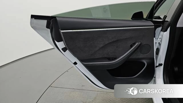 Tesla Model 3 id 4975173 из Кореи 17