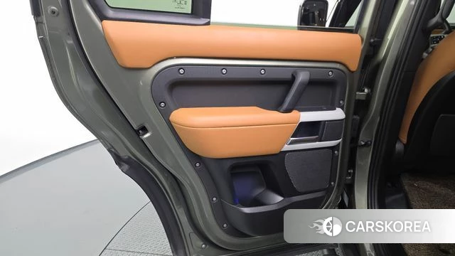 Land Rover Defender (L663) id 4991922 из Кореи 17