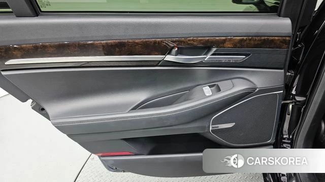 Genesis G90 id 5054079 из Кореи 17