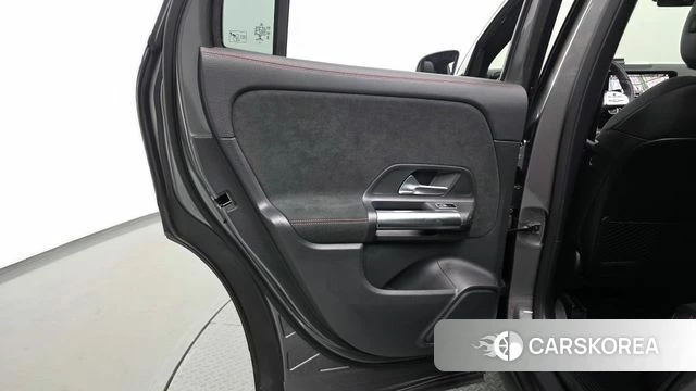 Mercedes-Benz GLA - Class H247 id 4975939 из Кореи 17