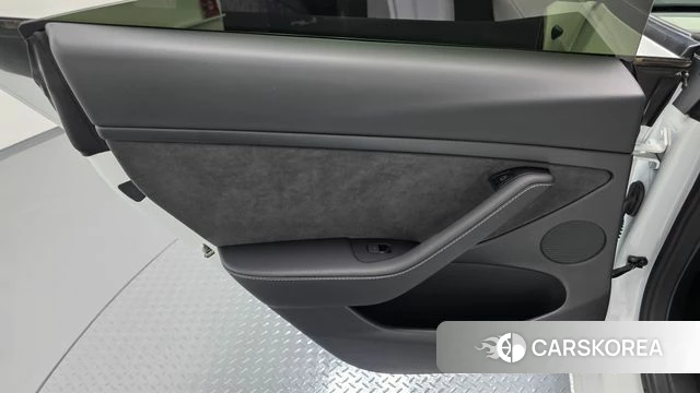 Tesla Model 3 id 4991844 из Кореи 17