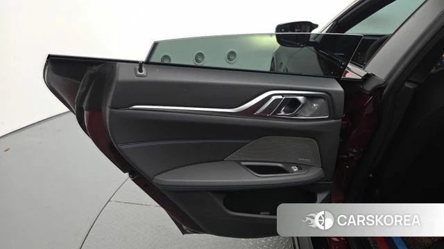 BMW i4 id 5026809 из Кореи 17
