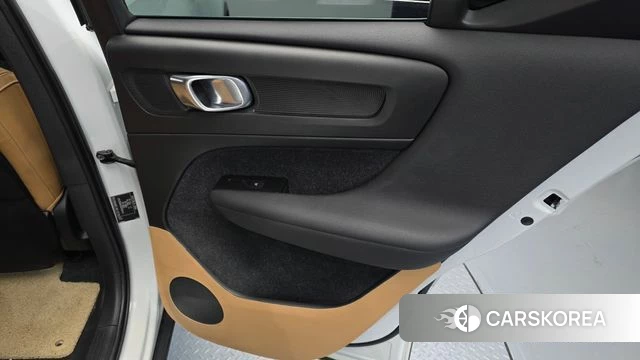 Volvo XC40 id 5012984 из Кореи 17