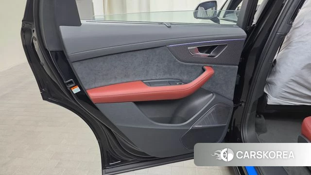 Audi SQ7 (4M) id 4862649 из Кореи 17