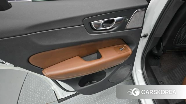Volvo XC60 second Generation id 5032800 из Кореи 17