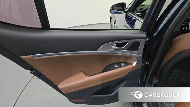 Genesis G70 id 5004639 из Кореи 17