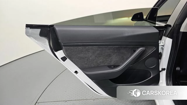 Tesla Model 3 id 4763878 из Кореи 17