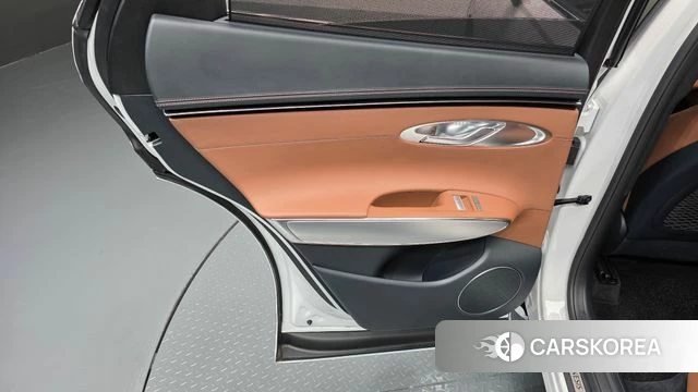 Genesis GV70 id 4996444 из Кореи 17