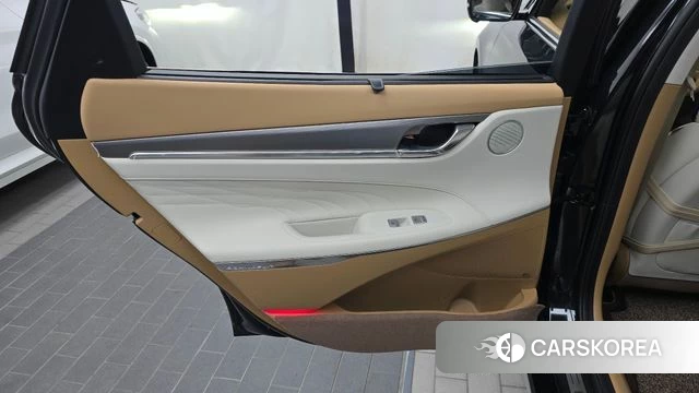 Hyundai The New Grandeur IG Hybrid id 5041262 из Кореи 17