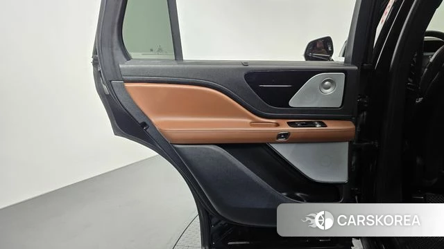 Lincoln Aviator 2nd generation id 5034335 из Кореи 17