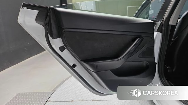 Tesla Model 3 id 4993030 из Кореи 17