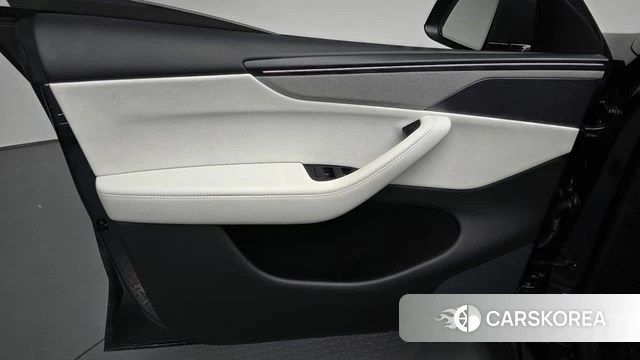 Tesla Model Y id 4995254 из Кореи 17