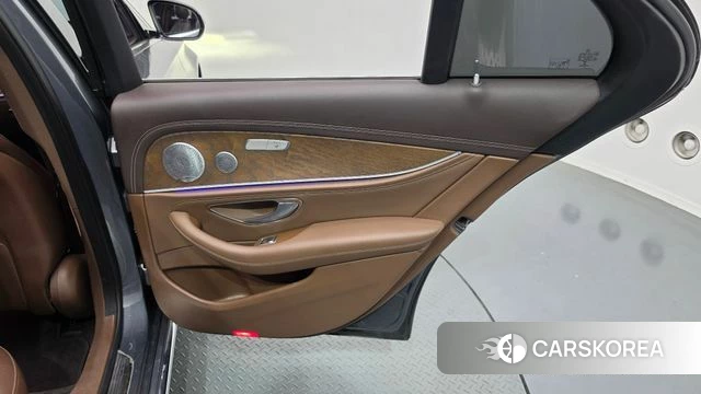 Mercedes-Benz E-Class W213 id 4998507 из Кореи 17