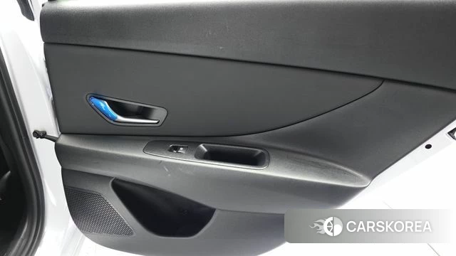 Hyundai Avante Hybrid (CN7) id 4936574 из Кореи 17