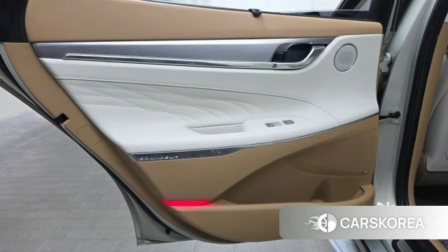 Hyundai The New Grandeur IG Hybrid id 5040724 из Кореи 17