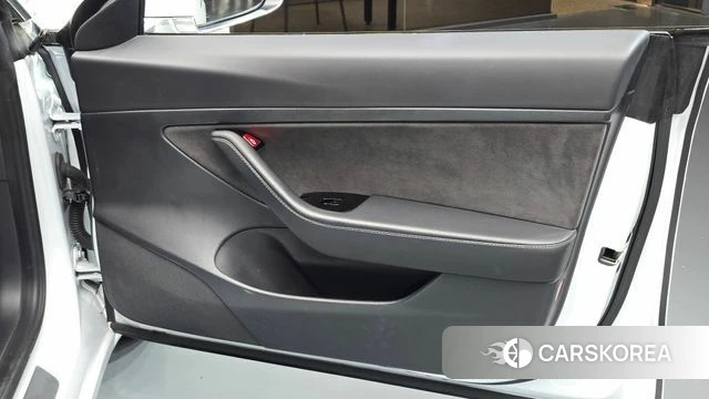 Tesla Model 3 id 4987718 из Кореи 17