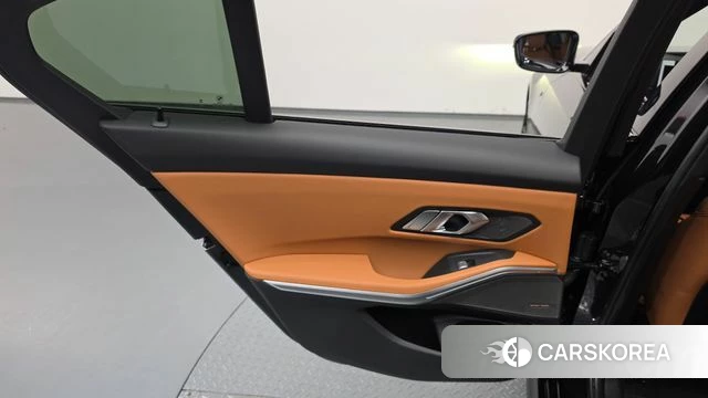 BMW 3 Series (G20) id 5011001 из Кореи 17