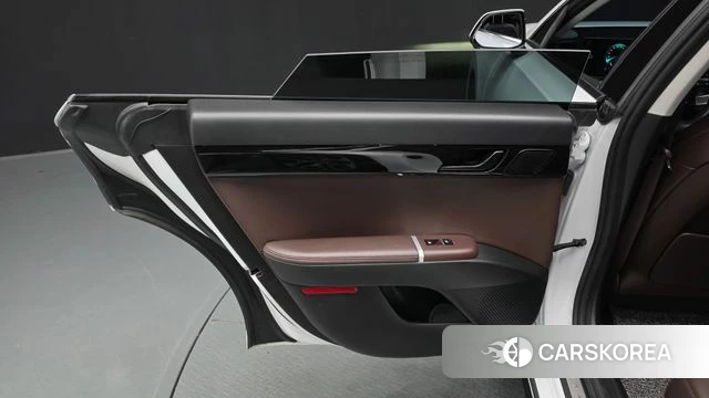 Hyundai Grandeur (GN7) id 5040067 из Кореи 17