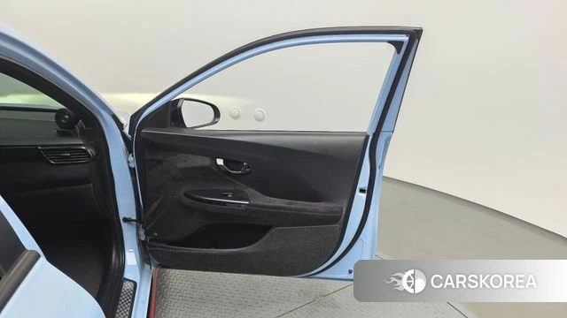 Hyundai Veloster (JS) id 4992972 из Кореи 17