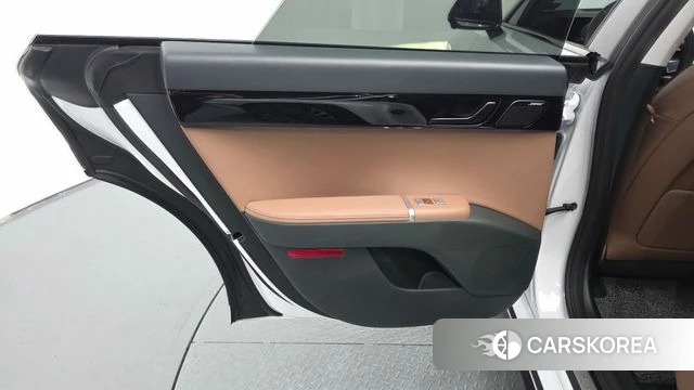 Hyundai Grandeur Hybrid (GN7) id 4879506 из Кореи 17