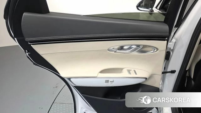 Genesis GV70 id 5002686 из Кореи 17